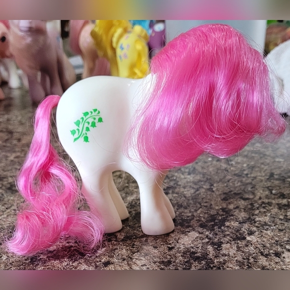 My Little Pony - May Birthday Pony - Lily Of The Valley - Picture 3 of 4